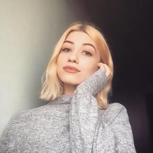 Meet your Posher, Raluca